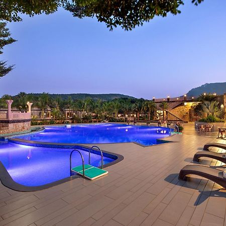 Vikrama Heritage Resort Pavagadh Hālol Exterior foto