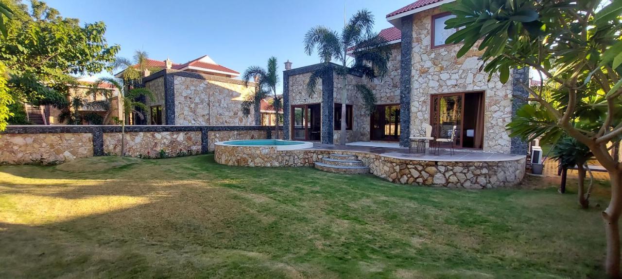 Vikrama Heritage Resort Pavagadh Hālol Exterior foto