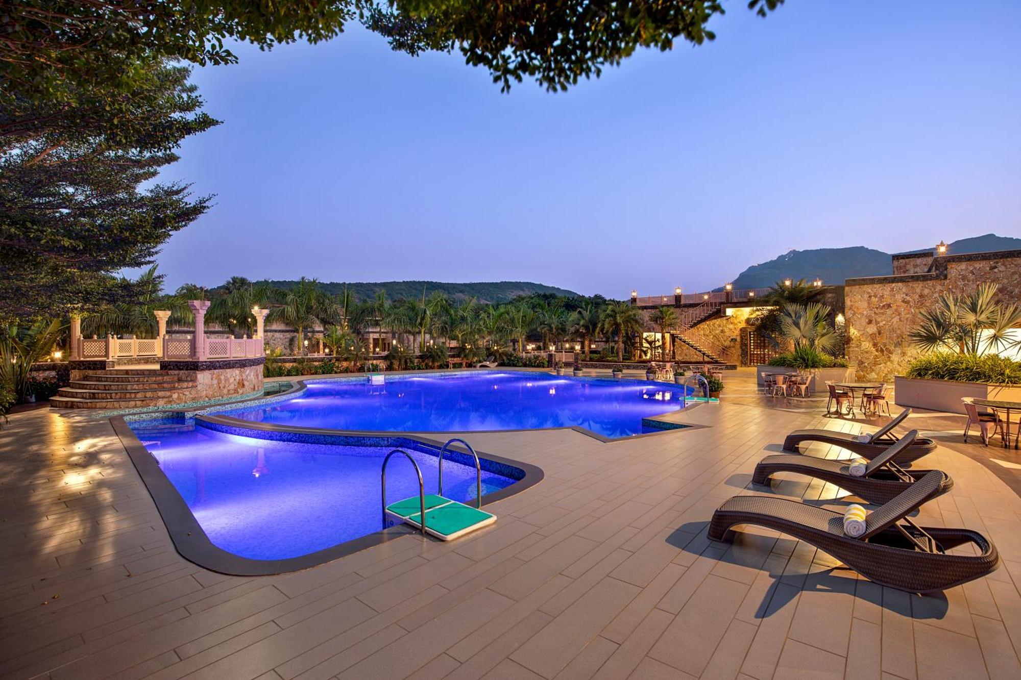Vikrama Heritage Resort Pavagadh Hālol Exterior foto