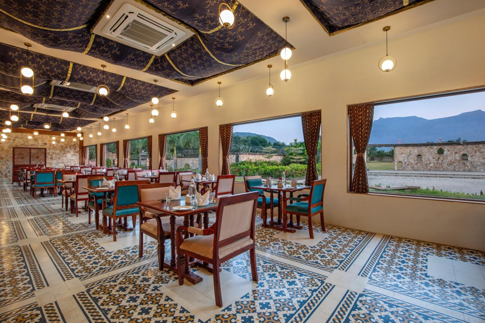 Vikrama Heritage Resort Pavagadh Hālol Exterior foto