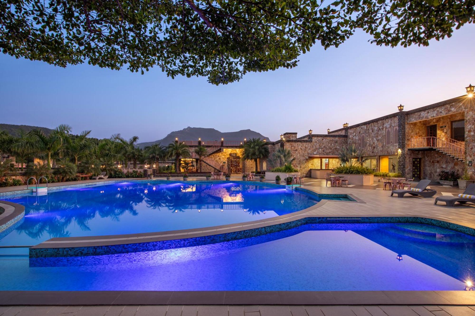 Vikrama Heritage Resort Pavagadh Hālol Exterior foto