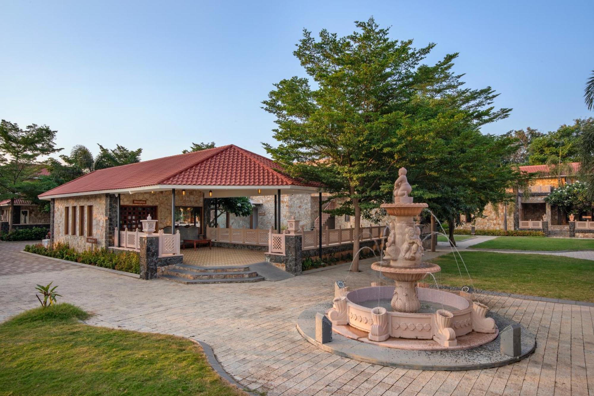 Vikrama Heritage Resort Pavagadh Hālol Exterior foto